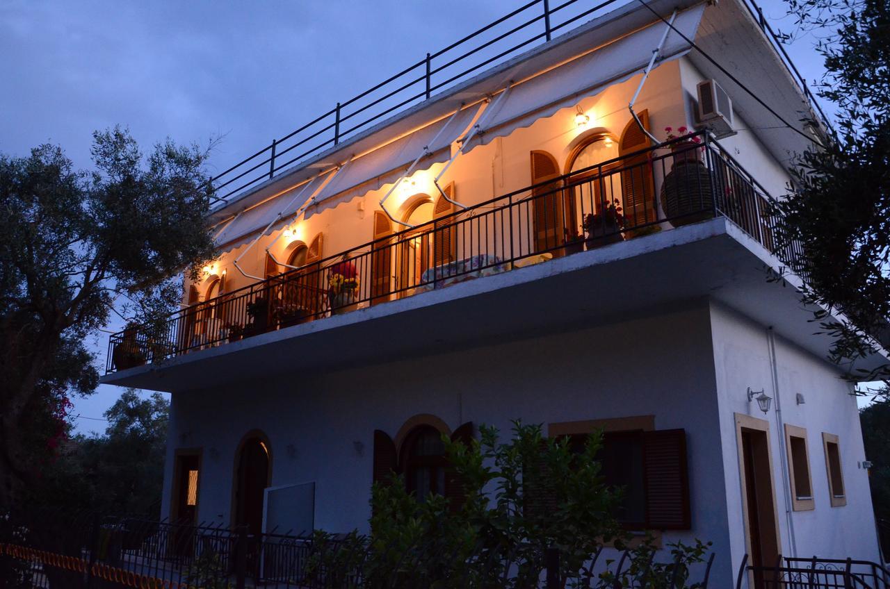 גאיוס Natsios Studios מראה חיצוני תמונה